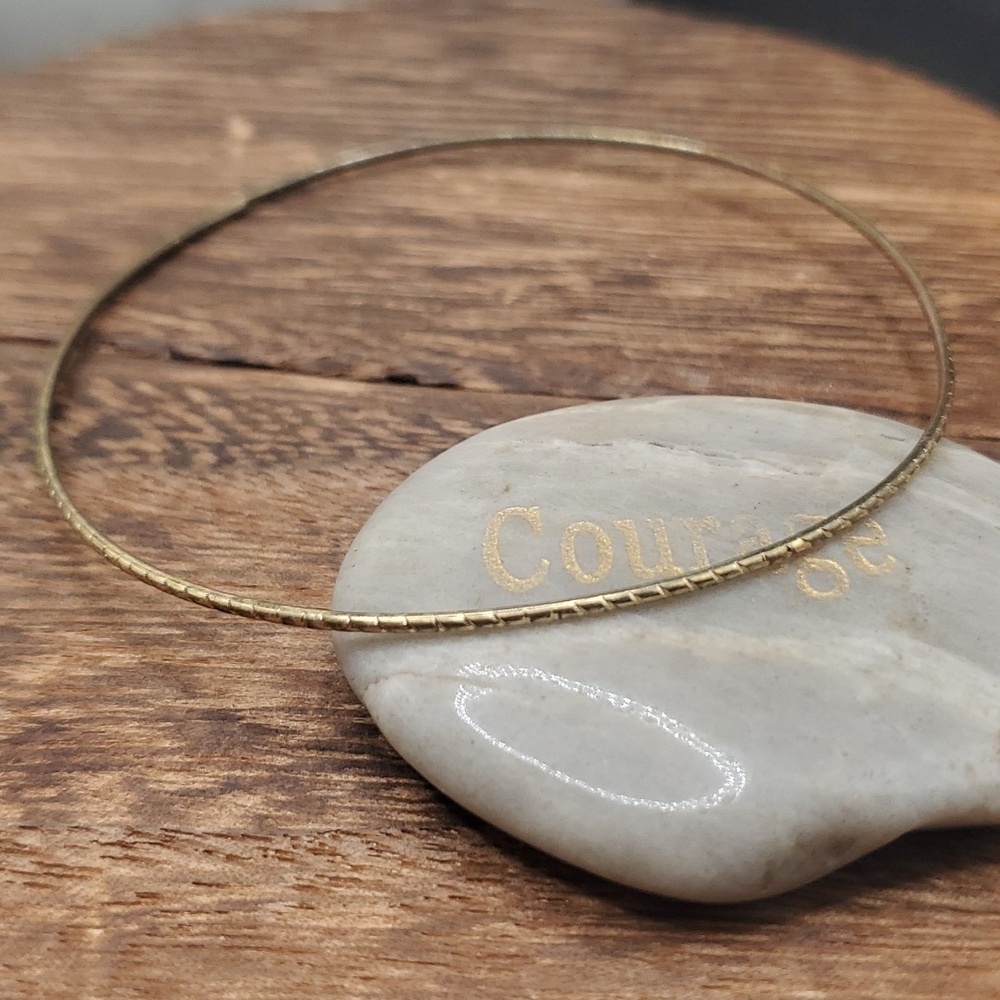 B2931 gold tone lattice bracelet thin